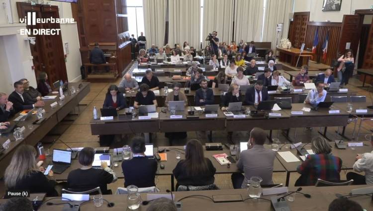 Capture d'écran de la retransmission du conseil de Villeurbanne du 14 avril 2025.